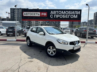 2013 Nissan Qashqai I Рестайлинг, белый, 1030000 рублей, вид 1