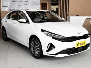 2025 Kia K3 II (China Market) Рестайлинг, белый, 1849000 рублей, вид 1