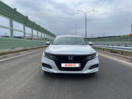 2019 Honda Accord X, белый, 1899000 рублей, вид 3