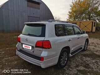 2011 Lexus LX 570 III, белый, 4500000 рублей, вид 4