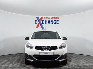 2013 Nissan Qashqai I Рестайлинг, белый, 927000 рублей, вид 2