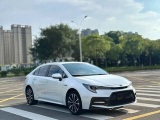 2022 Toyota Corolla Sporty XII (E210) Рестайлинг, белый, 1441027 рублей, вид 3