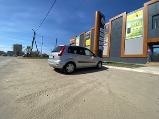 2008 Ford Fiesta Mk5, серебристый, 398000 рублей, вид 3