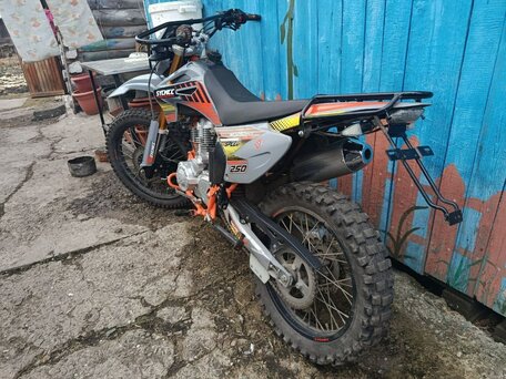 2025 Sycmmc 250, оранжевый, 120000 рублей, вид 2