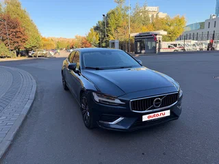 2019 Volvo S60 III, голубой, 2700000 рублей, вид 2
