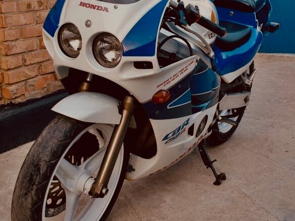 1988 Honda CBR 250R, белый, 140000 рублей - вид 9