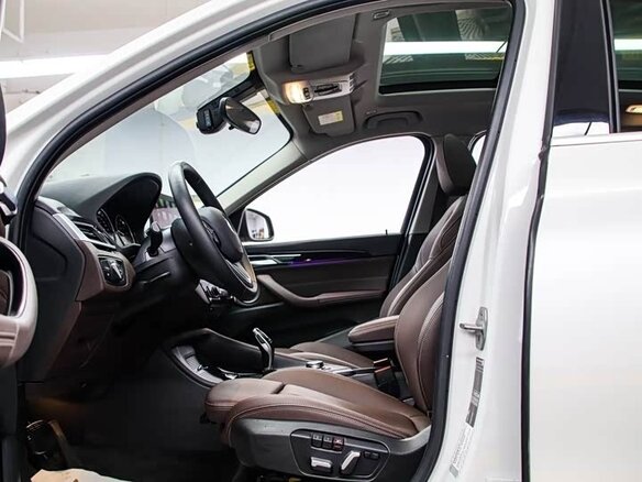2022 BMW X1 Long 20Li sDrive II (F48) Рестайлинг, белый, 2078000 рублей - вид 14