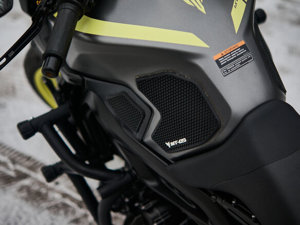 2017 Yamaha MT-09 (FZ-09), серый, 999999 рублей - вид 8