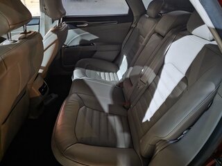 2017 Ford Fusion (North America) II Рестайлинг, красный, 1400000 рублей, вид 4
