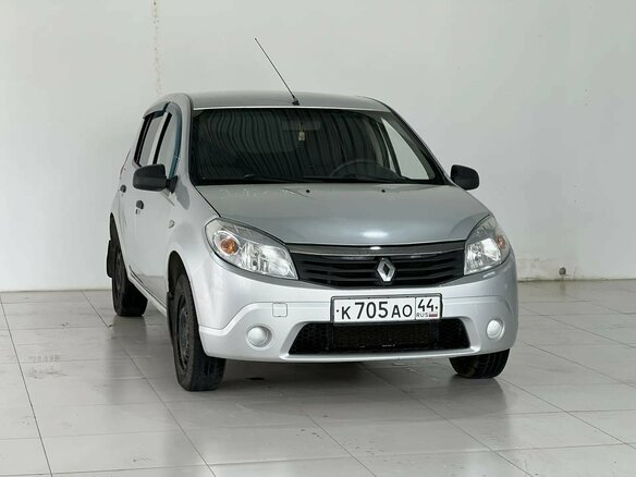 2014 Renault Sandero I, серебристый - вид 2