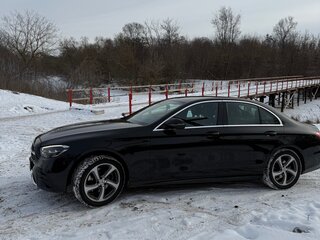 2022 Mercedes-Benz E-Класс 200 V (W213, S213, C238) Рестайлинг, чёрный, 4800000 рублей, вид 3
