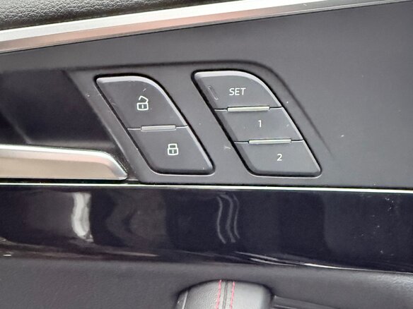 2017 Audi A4 V (B9), чёрный, 3100000 рублей - вид 11