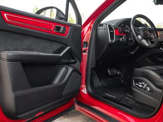 2020 Porsche Cayenne GTS Coupé III, красный, 9500000 рублей, вид 4