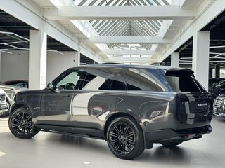 2026 Land Rover Range Rover P400 MHEV Long V, серый, 22690000 рублей, вид 5