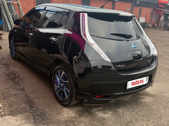 2016 Nissan Leaf 30kWh I (ZE0/AZE0), чёрный, 900000 рублей - вид 3