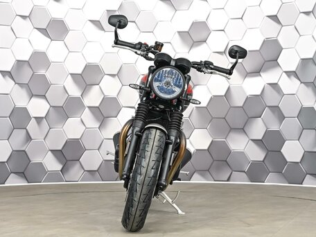 2019 Triumph Speed Twin, красный, 977000 рублей, вид 5