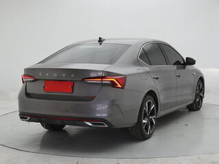 2023 Skoda Octavia IV (A8), серый, 1890005 рублей, вид 4