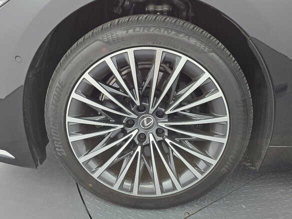 2024 Lexus LS 500 V Рестайлинг, чёрный, 15666666 рублей - вид 19