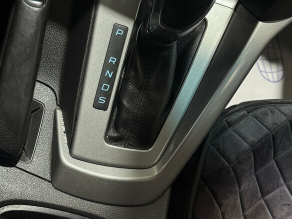 2013 Ford Focus III, белый, 650000 рублей - вид 16
