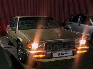 1986 Cadillac DeVille VI, золотистый, 850000 рублей, вид 4