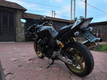 2005 Honda CB 400 Super Four, чёрный, 450000 рублей, вид 3