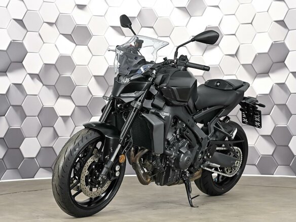 2024 Yamaha MT-09 (FZ-09), чёрный, 1179000 рублей - вид 1