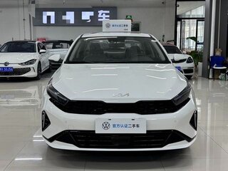 2022 Kia K3 II (China Market) Рестайлинг, белый, 1220000 рублей, вид 2