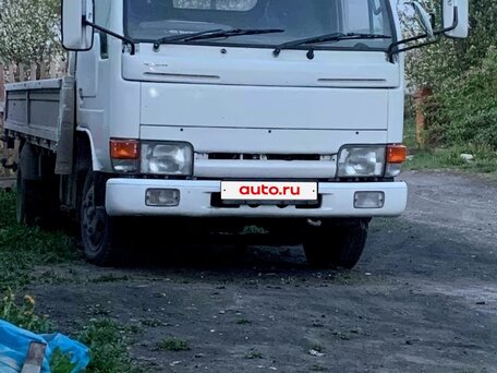 1992 Nissan Atlas, белый, 960000 рублей, вид 4