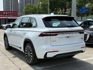 2024 Geely Monjaro (Xingyue L) I Рестайлинг (China Market), белый, 3500000 рублей, вид 5