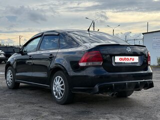 2013 Volkswagen Polo V, чёрный, 439999 рублей, вид 4