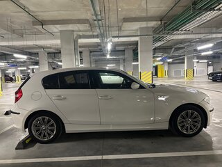 2009 BMW 1 серии 116i I (E81/E82/E87/E88) Рестайлинг, белый, 750000 рублей, вид 4