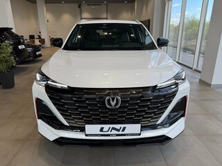 2025 Changan UNI-S I, белый, 3179900 рублей, вид 2