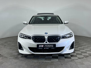 2022 BMW i3 35L I (G28), белый, 5599000 рублей, вид 2