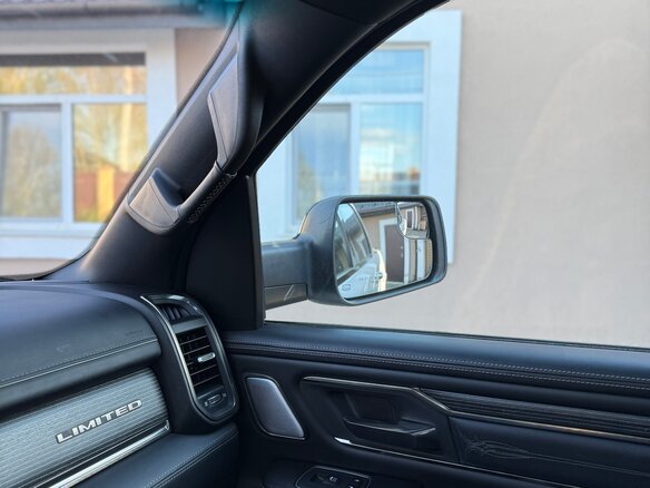 2019 Ram 1500 Crew Cab V, белый, 7000000 рублей - вид 24
