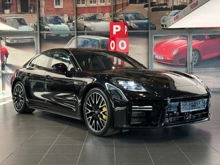 2026 Porsche Panamera Turbo S E-Hybrid III, чёрный, 40990000 рублей, вид 3