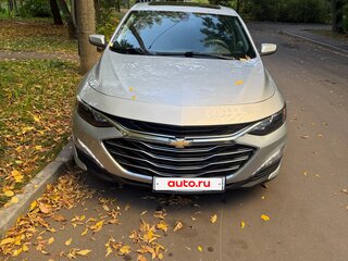 2018 Chevrolet Malibu IX Рестайлинг, серый, 1400000 рублей, вид 4