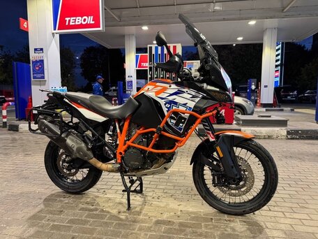 2018 KTM 1290 Super Adventure R, оранжевый, 1150000 рублей, вид 2
