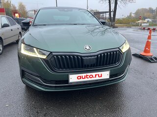 2021 Skoda Octavia IV (A8), зелёный, 3090000 рублей, вид 4