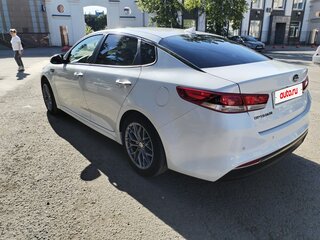 2017 Kia Optima IV, белый, 1850000 рублей, вид 4