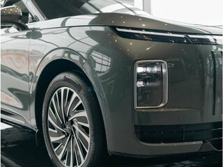 2025 Exeed Exlantix ET, серый, 6990000 рублей, вид 5