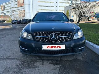 2011 Mercedes-Benz C-Класс 180 BlueEFFICIENCY III (W204) Рестайлинг, чёрный, 1200000 рублей, вид 3