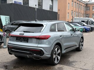 2026 Audi Q5 L III (GU), серебристый, 7250000 рублей, вид 4