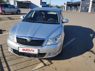 2011 Skoda Octavia DSG7 II (A5) Рестайлинг, серебристый, 650000 рублей, вид 2