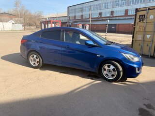 2011 Hyundai Solaris I, синий, 700000 рублей, вид 3