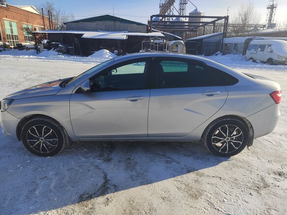 2022 Lada (ВАЗ) Vesta I, серебристый, 930000 рублей - вид 5