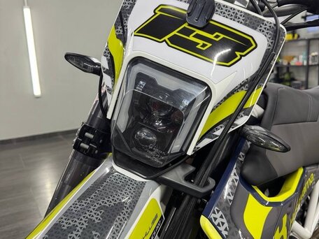2016 Husqvarna 701 Supermoto, жёлтый, 790000 рублей, вид 3