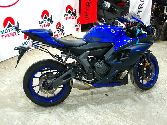 2022 Yamaha YZF-R7, синий, 880000 рублей - вид 2