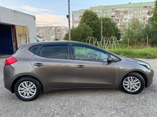 2014 Kia Ceed II, коричневый, 800000 рублей, вид 4