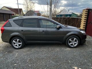 2010 Kia Ceed I Рестайлинг, серебристый, 750000 рублей, вид 3