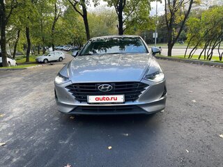 2021 Hyundai Sonata VIII (DN8), серебристый, 1725000 рублей, вид 3